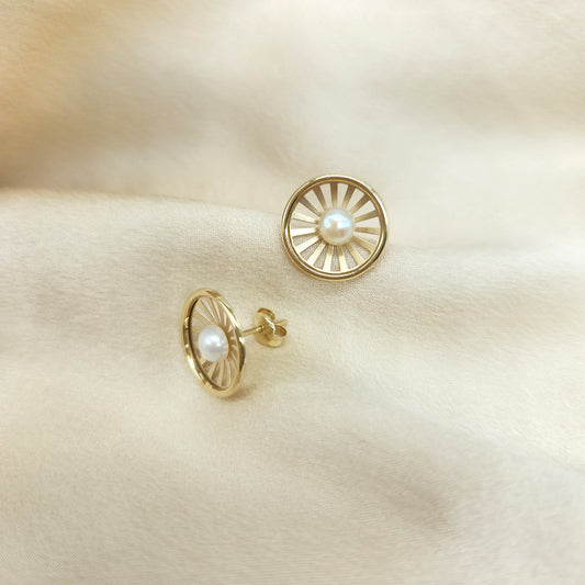 Freshwater Pearl Sunray Stud Earrings Gold