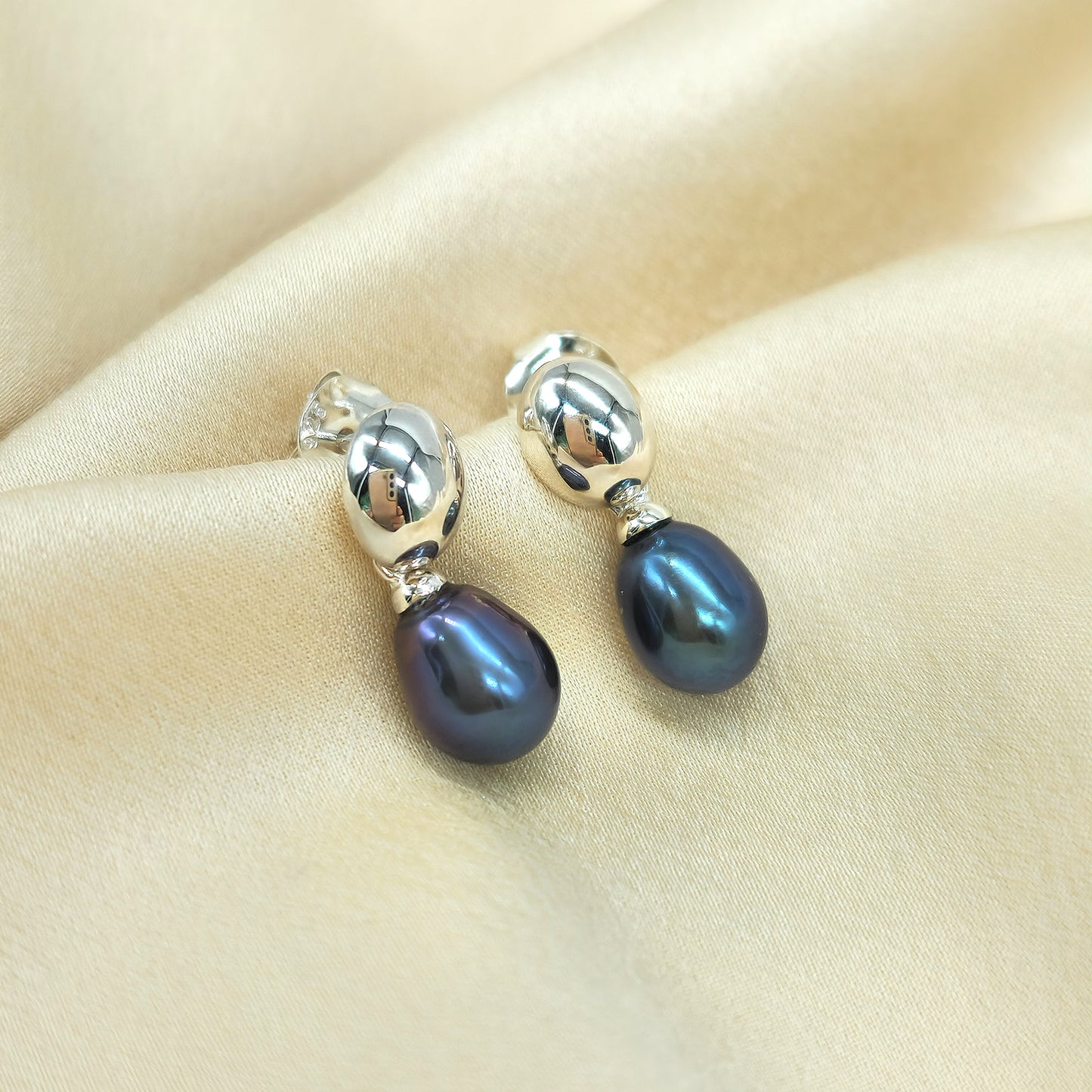 Freshwater Pearl Drop Earrings Silver