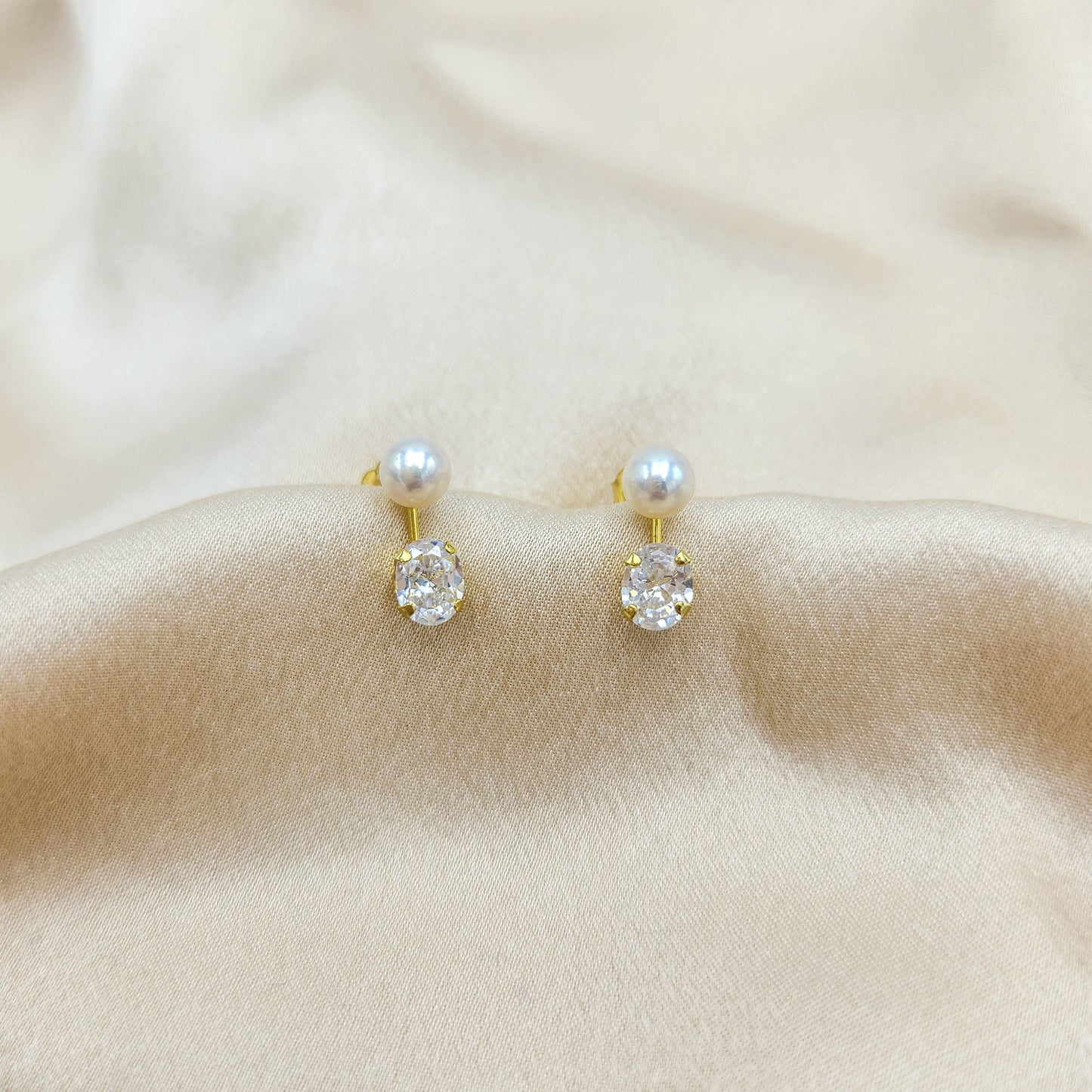 Freshwater Pearl and CZ Stud Earrings Gold